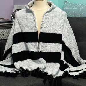 Jack & Ivory Alpine Wrap Grey and black Shrug Poncho Size Fits All